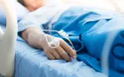 Người đàn ông 69 tuổi tử vong sau khi uống nước dừa nhiễm nấm độc
