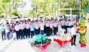 Ngân hàng Chính sách xã hội dâng hương tri ân tại Quảng Trị