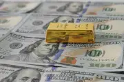 Ngân hàng trung ương toàn cầu ồ ạt mua vàng giảm phụ thuộc USD