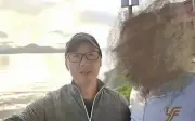 Nhờ chụp ảnh giúp người lạ, bất ngờ tìm được bác thất lạc nhiều năm