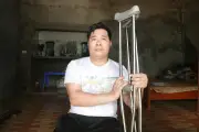 Đánh tiền chữa bệnh cho cha mẹ, người đàn ông đối diện nguy cơ tàn phế