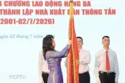 Nhà xuất bản Thông tấn đón nhận Huân chương Lao động hạng Ba