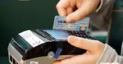 NHNN cảnh báo chiêu lừa bóc tách chip thẻ ngân hàng chiếm đoạt tài sản