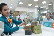 Nới trần vốn ngắn hạn cho vay trung dài hạn lên 40%: Bơm 1 triệu tỷ đồng cho nền kinh tế