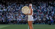 Noskova vô địch Wimbledon trong trận chung kết lịch sử toàn Czech