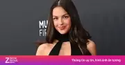 Olivia Rodrigo quấn quýt bạn trai mới Julian Croonenberghs tại công viên New York
