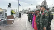 Đoàn cứu hộ Việt Nam dâng hoa tưởng nhớ Chủ tịch Hồ Chí Minh tại Venezuela