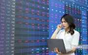 Áp lực bán gia tăng, margin cao, thị trường chứng khoán khó khăn