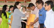 Phó chủ tịch nước Võ Thị Ánh Xuân tri ân tại khu di tích Bình Thành
