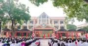 Phó hiệu trưởng bị tố can thiệp thi cho con: 'Không đúng sự thật'