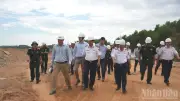 Phó Tư lệnh Cảnh sát biển kiểm tra tiến độ dự án di chuyển Bộ Tư lệnh Vùng 2
