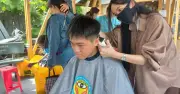 Phiên chợ bình ổn giá thu hút thanh niên công nhân tại TP.HCM