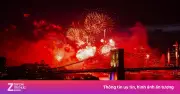 Pháo hoa Quốc khánh Mỹ bắn trúng máy bay Delta ở Chicago