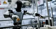 Robot nhân hình Xiaomi đạt độ chính xác 98% khi lắp ráp ô tô