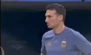 Scaloni kìm nước mắt sau chiến thắng nghẹt thở trước Anh