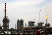 Sản lượng dầu thô OPEC tăng mạnh trong tháng 6