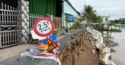 Sạt lở sông Cổ Cò ở Đồng Tháp: Đường dân sinh mới làm bị phong tỏa