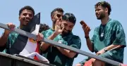 Tỷ phú UAE tặng 59 xe cho tuyển Ai Cập sau World Cup 2026