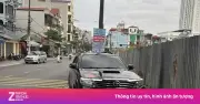 Đỗ ôtô trên vỉa hè đúng luật: Nơi nào được phép, mức phạt ra sao?