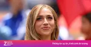 Tate McRae gây sốt khi xuất hiện tại tứ kết World Cup 2026 Tây Ban Nha - Bỉ