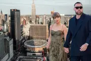 Taylor Swift chi 3 triệu USD mua nhà gạch cho sự riêng tư