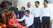 Thủ tướng Lê Minh Hưng dâng hương tưởng niệm liệt sĩ tại Phú Thọ