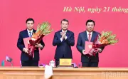 Thủ tướng Lê Minh Hưng trao quyết định bổ nhiệm Quyền Bộ trưởng Nội vụ và Thứ trưởng Thường trực Dân tộc và Tôn giáo