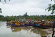 Thanh Hóa khẩn trương kêu gọi tàu thuyền vào nơi tránh trú bão số 1