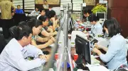 Tiền gửi dân cư lập kỷ lục 10,8 triệu tỷ, lãi suất chạm gần 10%
