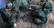 Tìm thêm 5 hài cốt liệt sĩ tại công viên Lê Thị Riêng, tổng số lên 16