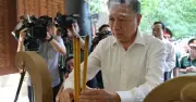 Tổng Bí thư Tô Lâm dâng hương tại công viên Lê Thị Riêng, đã quy tập 93 hài cốt liệt sĩ
