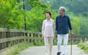 Tưởng con trai là chó, đưa tuổi già vào viện: Sự thật bất ngờ sau một tháng