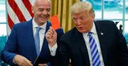 Tổng thống Trump và Chủ tịch FIFA thân thiết thế nào?