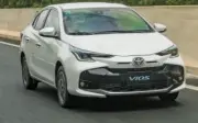 Toyota nâng ưu đãi lên tới 100% phí trước bạ, giảm giá hàng loạt xe ăn khách