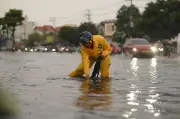 TPHCM khẩn trương ứng phó vùng áp thấp gần Biển Đông có thể mạnh thành áp thấp nhiệt đới
