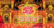 TP.HCM: Tòa nhà hơn 100 năm tuổi rực sáng với màn trình chiếu 3D mapping khổng lồ