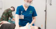 Trực thăng đưa bệnh nhân sốc tủy từ Trường Sa về đất liền cấp cứu
