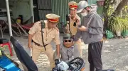 Triệt phá nhóm làm giả vé số trúng thưởng lừa đảo tiền ở TPHCM
