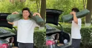 Trào lưu ôm bí đao ngủ giải nhiệt mùa hè ở Trung Quốc gây sốt