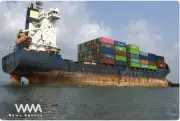 Tàu container Iran xuyên thủng vòng vây Hải quân Mỹ trên biển