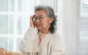 Tuổi già có 3 chuyện càng khoe càng rước họa vào thân