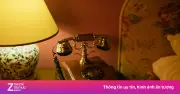 Vì sao điện thoại bàn vẫn xuất hiện trong phòng khách sạn hiện đại?