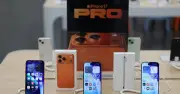 Vì sao điện thoại Samsung mất giá nhanh hơn iPhone sau khi ra mắt?