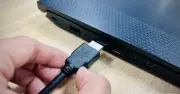 Vì sao laptop mới thiếu cổng HDMI? Nguyên nhân và giải pháp