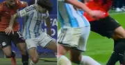 VAR gây tranh cãi khi cứu Argentina trước Ai Cập