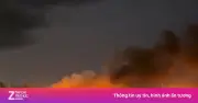 Video cảng Iran bốc khói sau đợt không kích mới của Mỹ