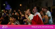 Video hỗn loạn sau thất bại của tuyển Pháp