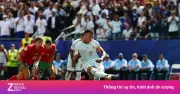 Video Mbappe sút hỏng phạt đền trước Morocco