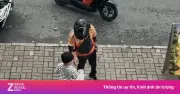 Video màn tương tác gây bão của shipper TP.HCM và em bé 4 tuổi