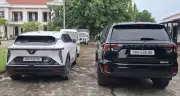 Xe điện gắn biển số giả, giá trung xe Ford Everest ngang nhiên chạy trên quốc lộ